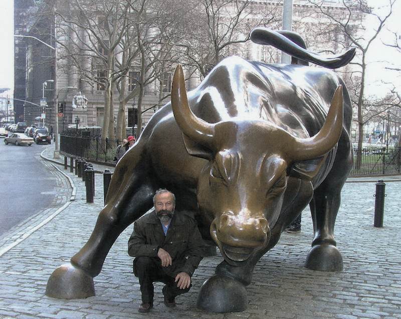 Arturo-Bull-NY-800